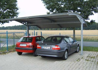 Carport aus Metall